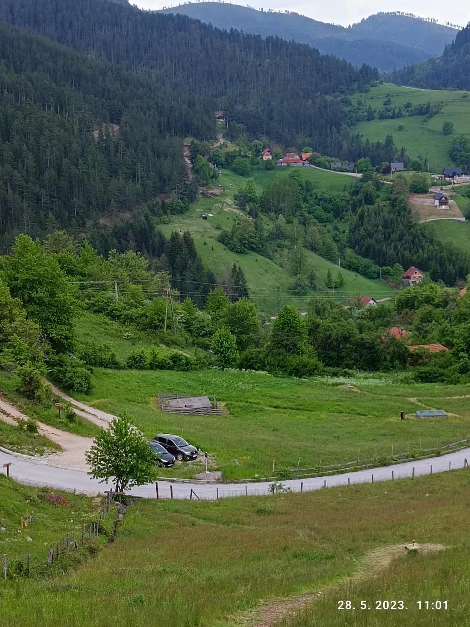 Ljubav Stara Zaovine Hotel Lazici Exterior foto