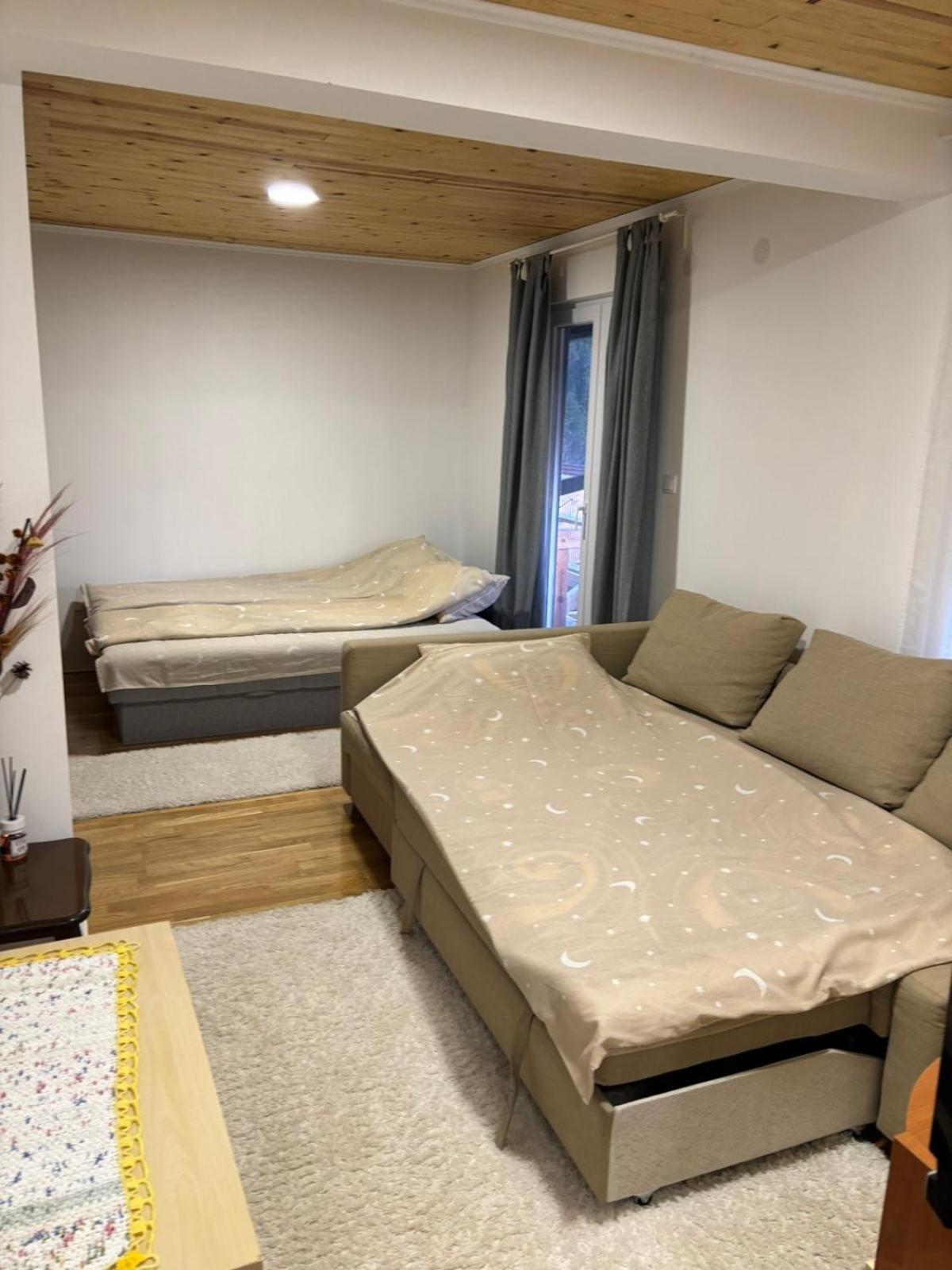 Ljubav Stara Zaovine Hotel Lazici Exterior foto