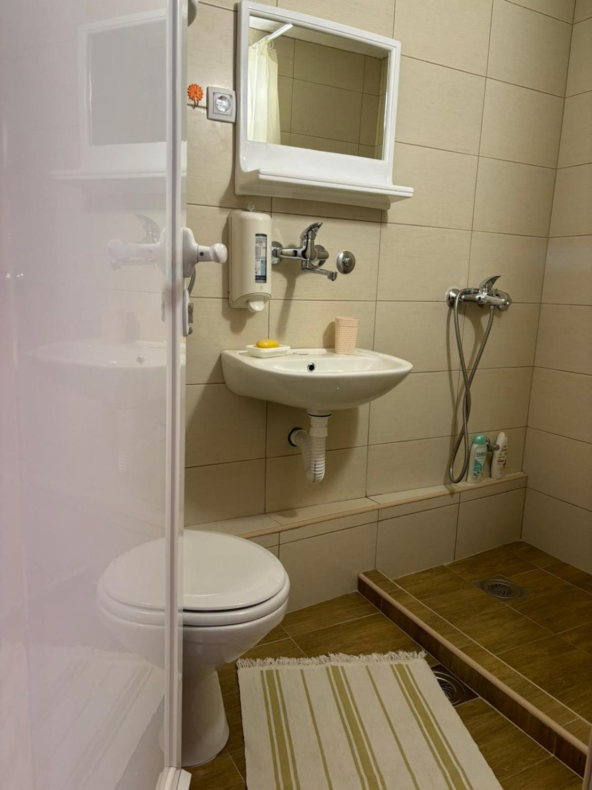 Ljubav Stara Zaovine Hotel Lazici Exterior foto