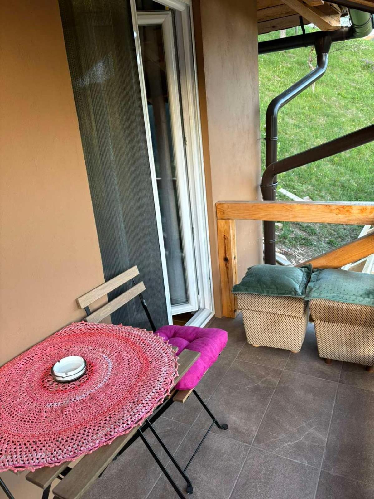 Ljubav Stara Zaovine Hotel Lazici Exterior foto